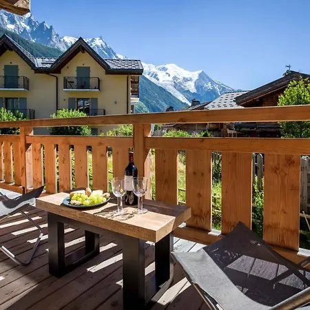 Coin Des Drus - Year Апартаменты Шамони